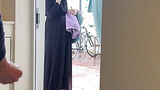 SCARED BUT CURIOUS! Muslim pregnant neighbour in niqab ensnared me jerking off and asked me forth let her touch my uncut dick